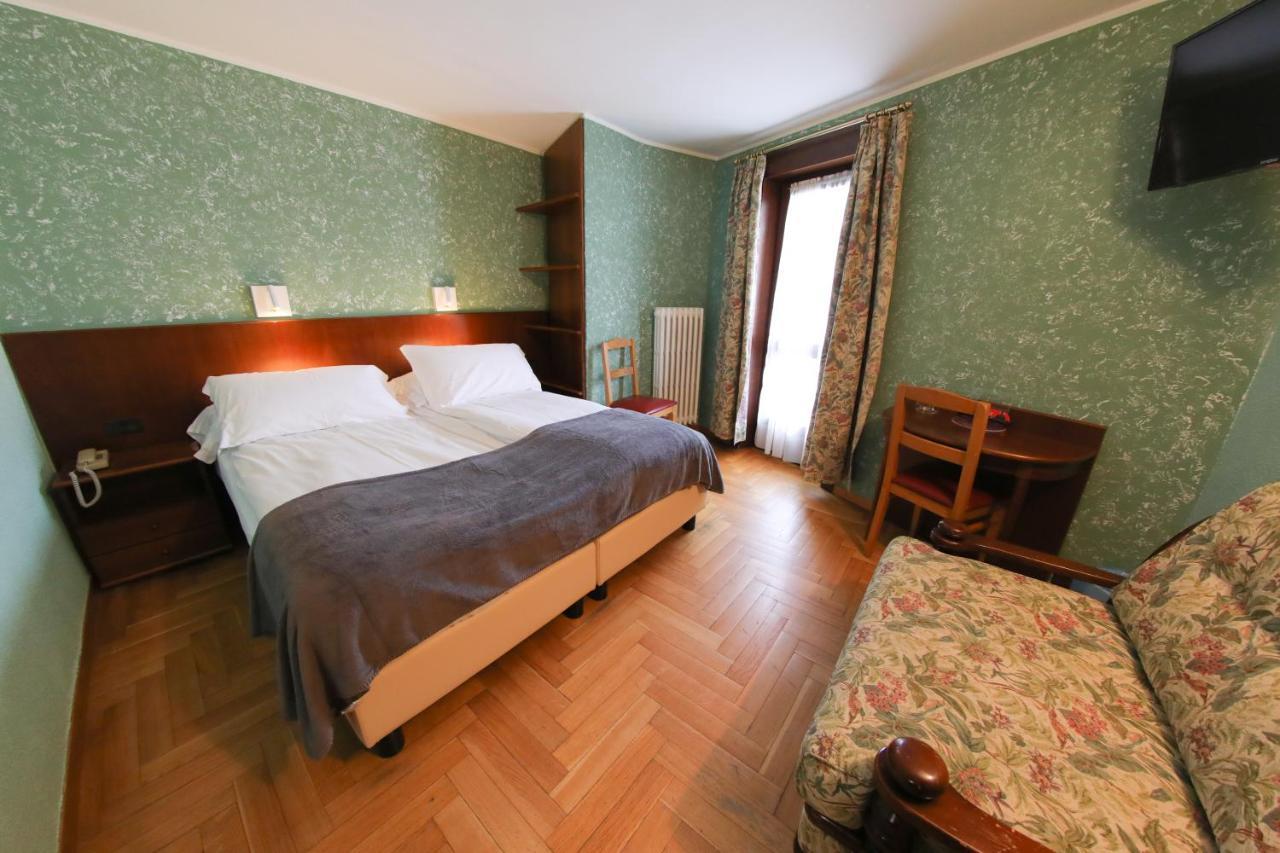 Hotel Sporting Breuil-Cervinia Bagian luar foto