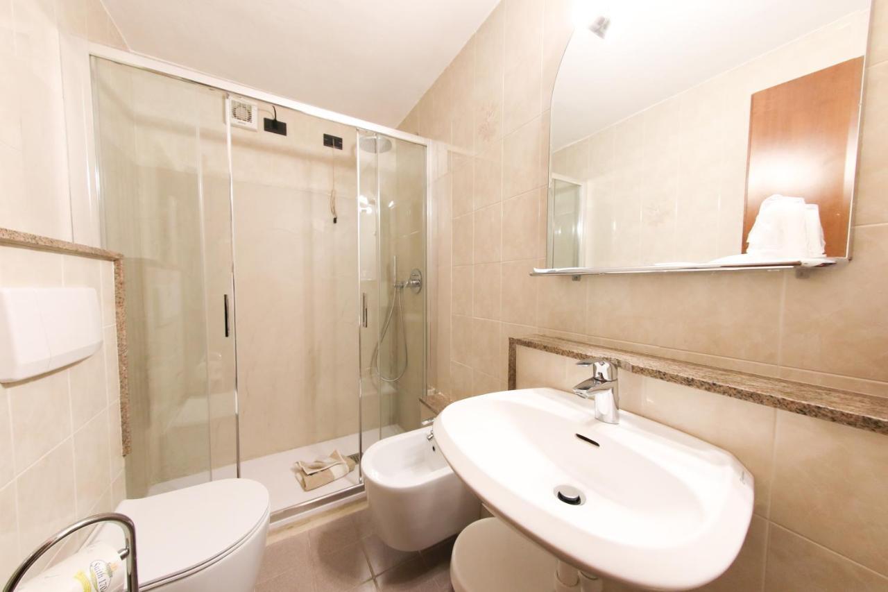 Hotel Sporting Breuil-Cervinia Bagian luar foto