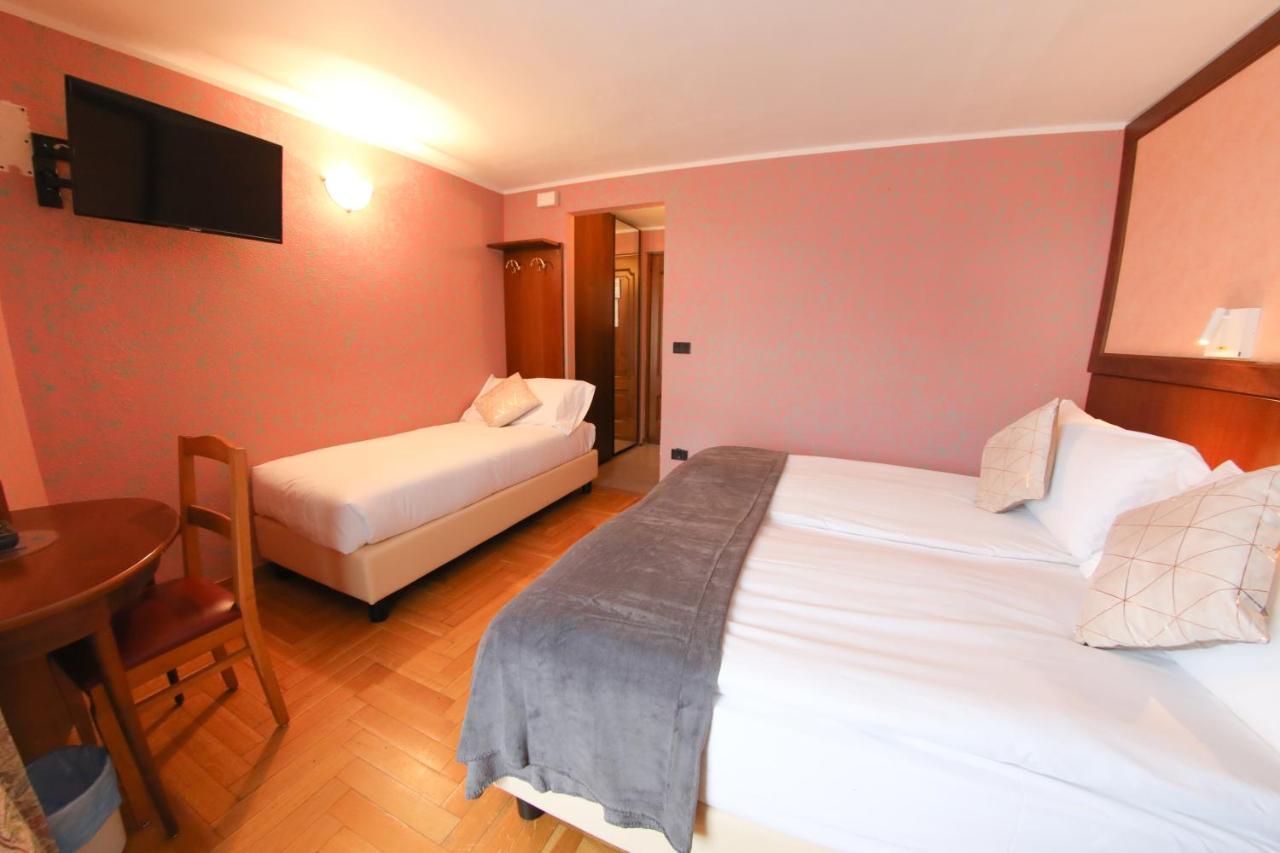 Hotel Sporting Breuil-Cervinia Bagian luar foto